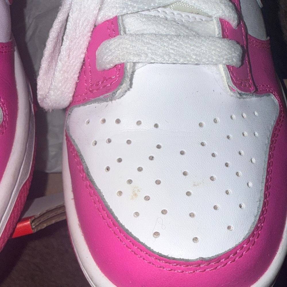 Nike Dunk Low - Picture 4 of 10
